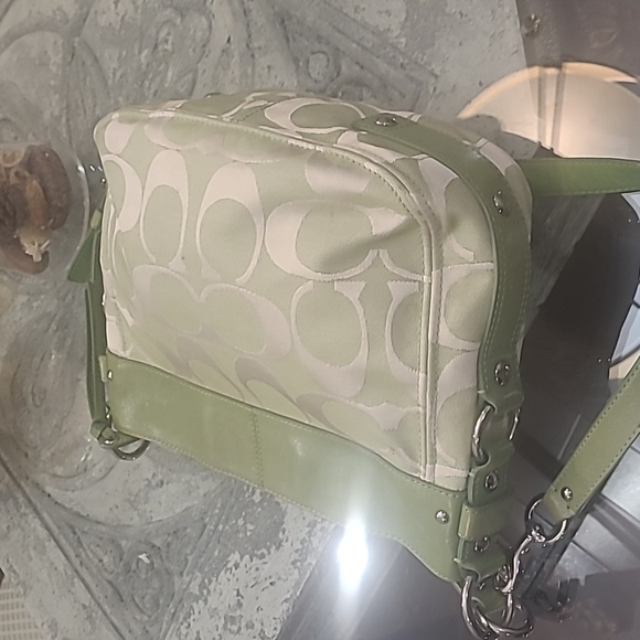 Coach Zoe Signature Large Convertible Hobo Handbag Green - Picture 5 of 10